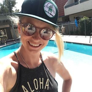 Meet your Posher, Julia